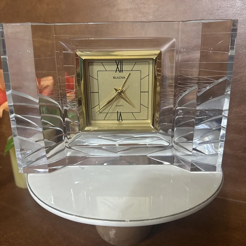 FLAWLESS Exquisite Japan HOYA Crystal BULOVA Quartz Clear Glass WORKING CLOCK